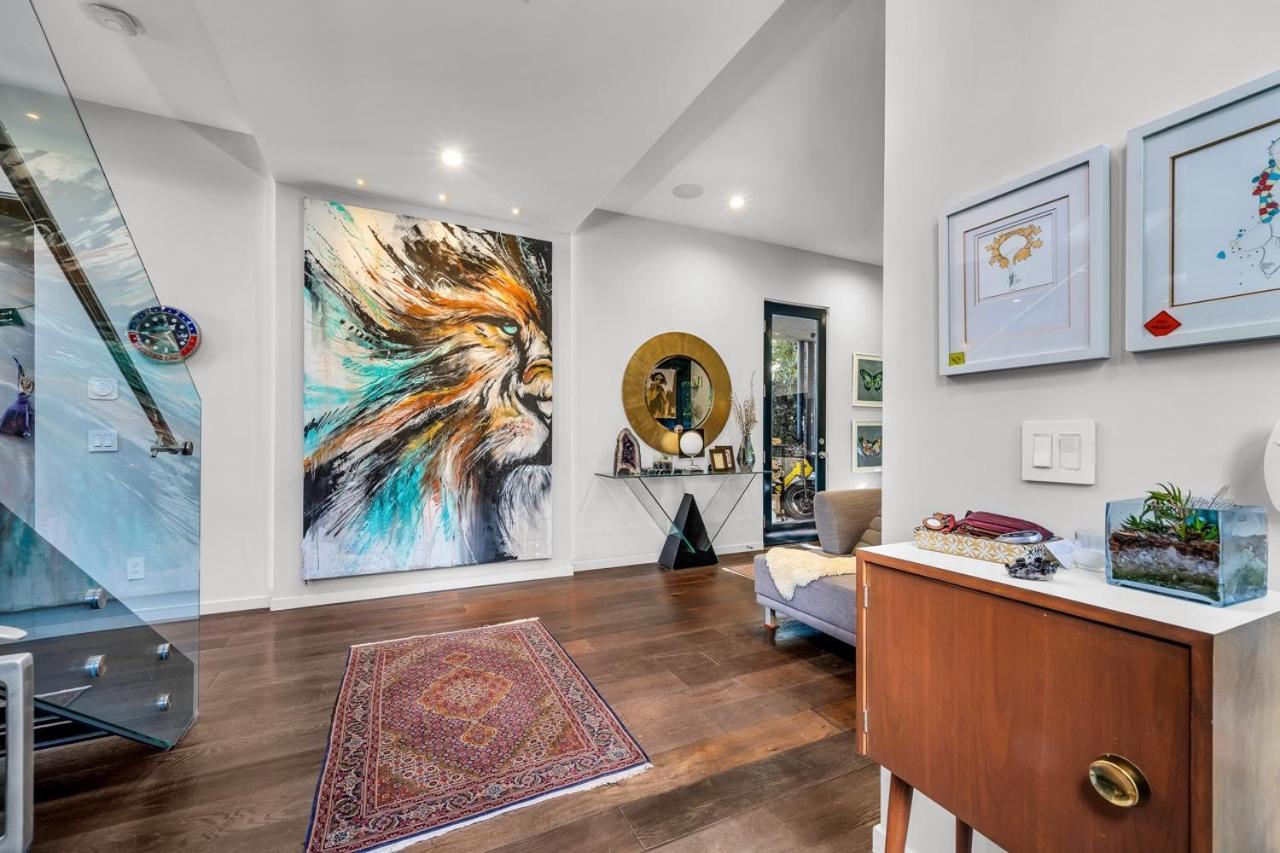 Luxury Living In West Hollywood Modern 3br W Pool & Hot Tub