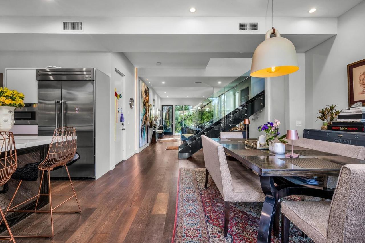 Luxury Living In West Hollywood Modern 3br W Pool & Hot Tub Holiday home *