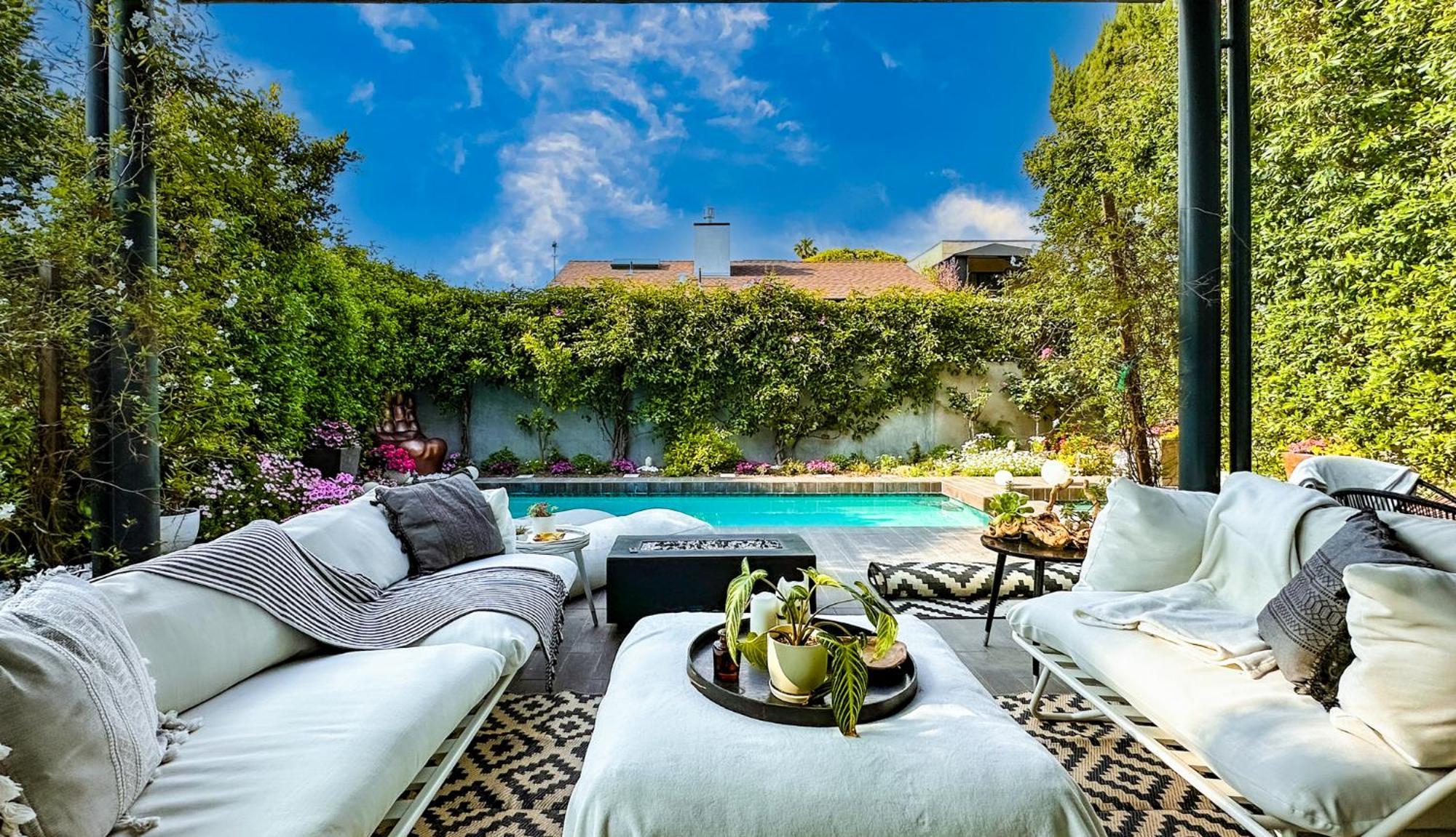 Luxury Living In West Hollywood Modern 3br W Pool & Hot Tub * Los Angeles
